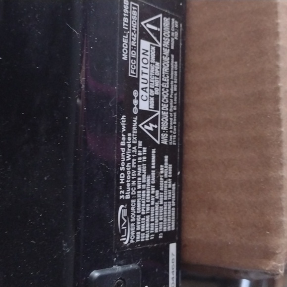 Black Soundbar Speaker 33" - Picture 3 of 3